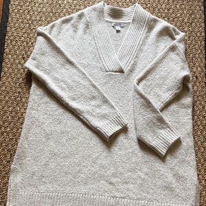 J. Jill V-Neck Sweater in Light Tan